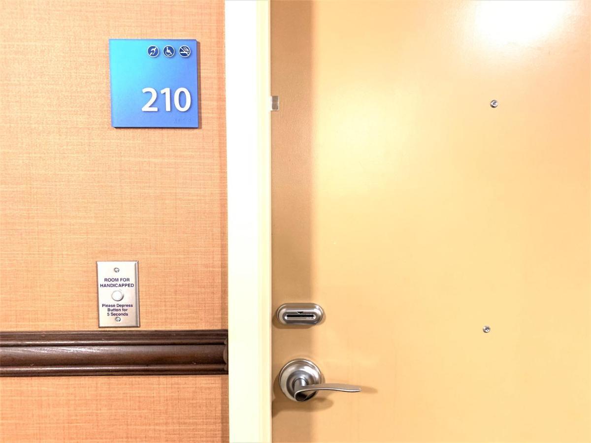 Holiday Inn Express Fresno Northwest - Herndon By Ihg Kültér fotó