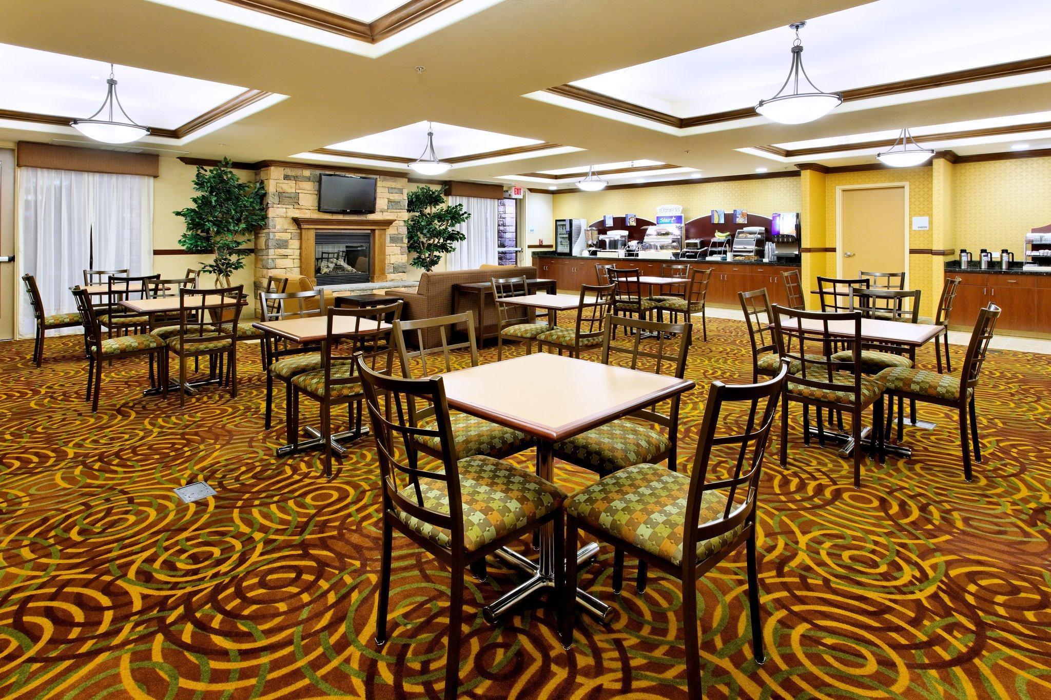 Holiday Inn Express Fresno Northwest - Herndon By Ihg Kültér fotó